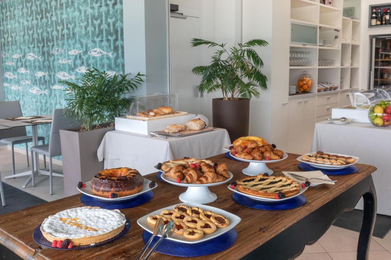 Hotel Miramare Latina Ngoại thất bức ảnh