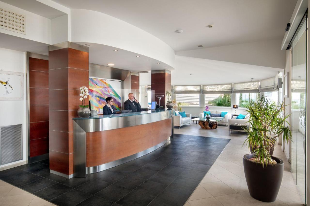 Hotel Miramare Latina Ngoại thất bức ảnh