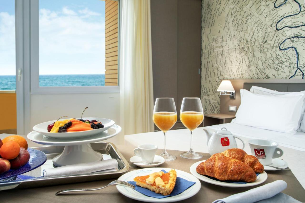 Hotel Miramare Latina Ngoại thất bức ảnh